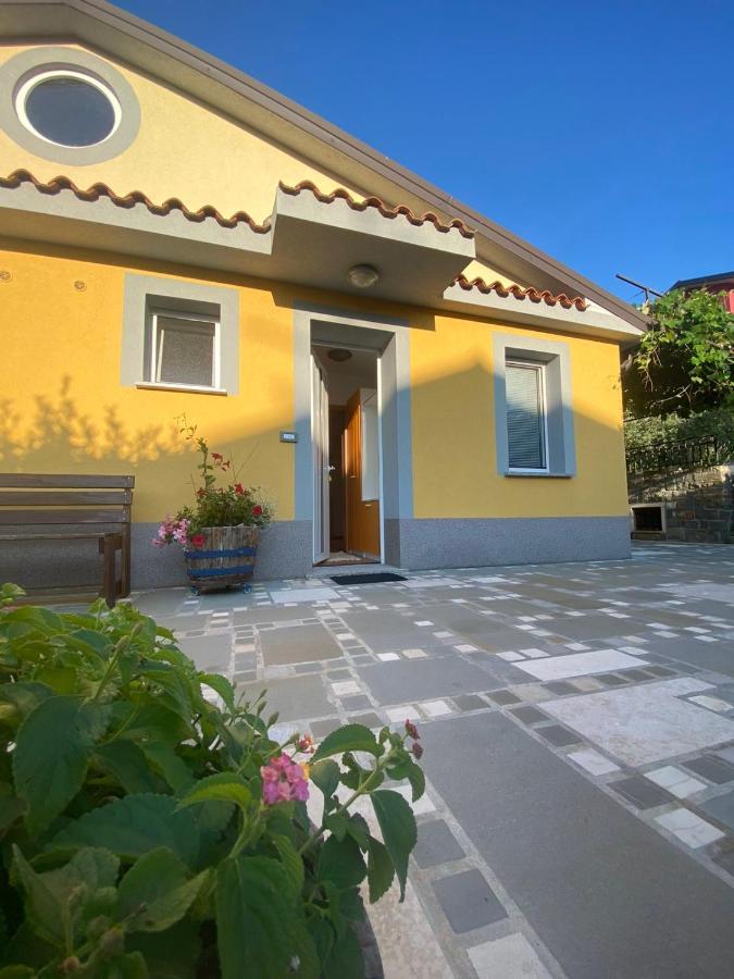 Apartma Brnistra Ginestra Koper Exterior foto